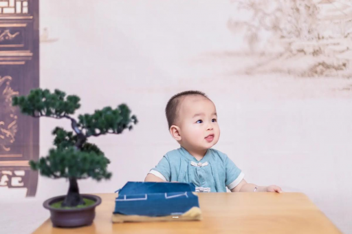 阳春孕妇几个月有反应